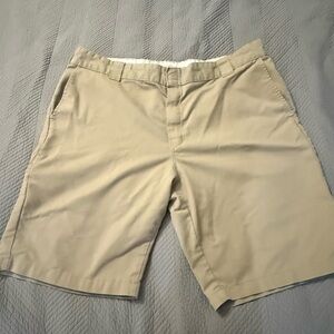 Dickies Men's Tan Shorts size 44